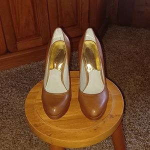 Michael Kors High Heel Shoes 4 1/2" heel sz 5 1/2